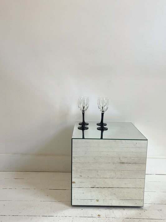 Ensemble de 4 verres à vin Luminarc pieds noirs