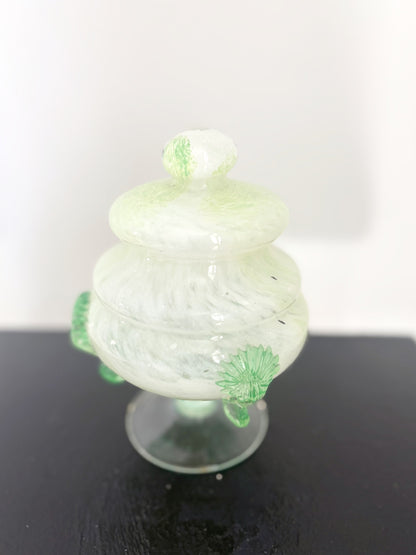 Bonbonnière verte en opaline Murano